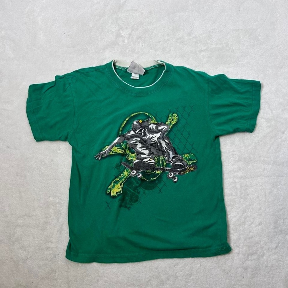 Green Mad Engine skater tee with skull design #skateboarding #goth